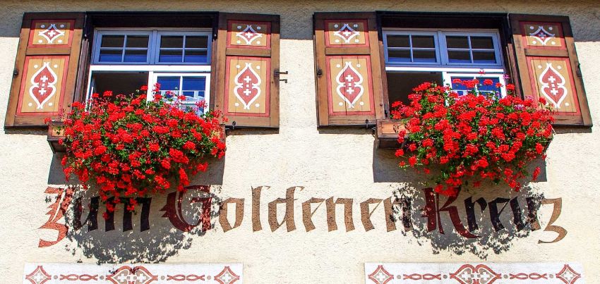 Gaststätte, Gasthof, Restaurant, Biergarten, Zimmervermietung, Ferienwohnung, Landgasthof "Zum Goldenen Kreuz" Pfrungen