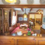 Gaststube, Restaurant, Landgasthof "Zum Goldenen Kreuz" Pfrungen