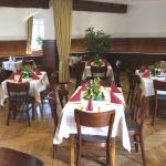 Der Festsaal festlich eingedeckt, Landgasthof "Zum Goldenen Kreuz"