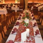 Der Festsaal festlich eingedeckt, Landgasthof "Zum Goldenen Kreuz"