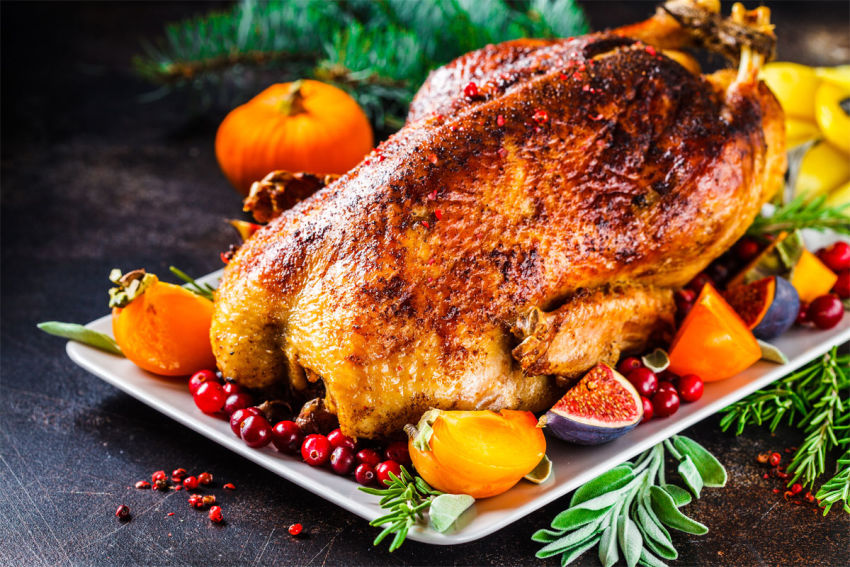 Ganze Gans gefüllt & gebraten