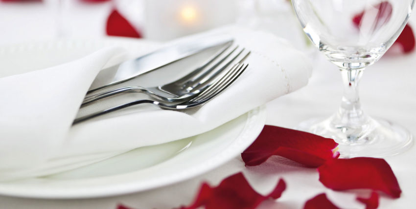 Love is in the Air, Candle-Light-Dinner, Gaststätte, Gasthof, Restaurant, Biergarten, Zimmervermietung, Ferienwohnung, Landgasthof "Zum Goldenen Kreuz" Pfrungen